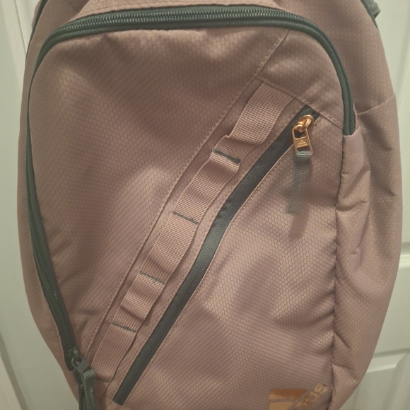 Columbia Tan Laptop Bag - Picture 1 of 8